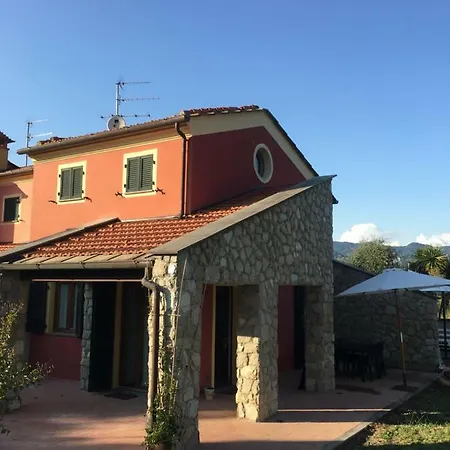 Lunezia Holiday home *